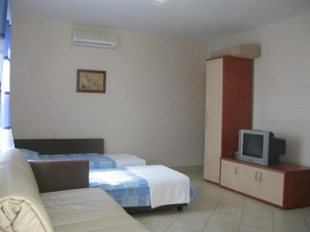 Apartments With A Parking Space Barbat, Rab - 16816 Barbat na Rabu Exteriér fotografie